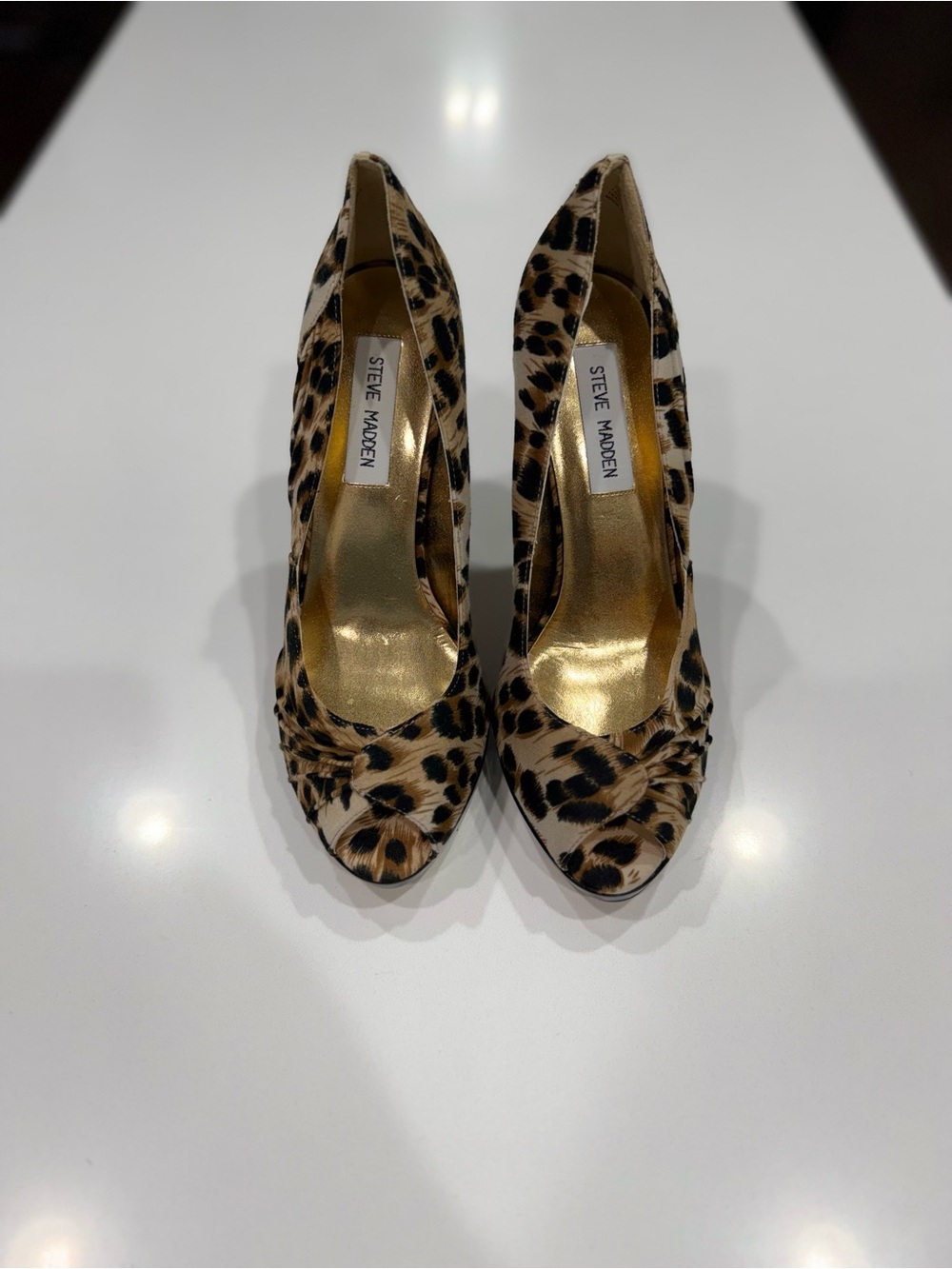Steve Madden Leopard Print Peep Toe Stiletto Pump Fabric Slip-On size 7.5M